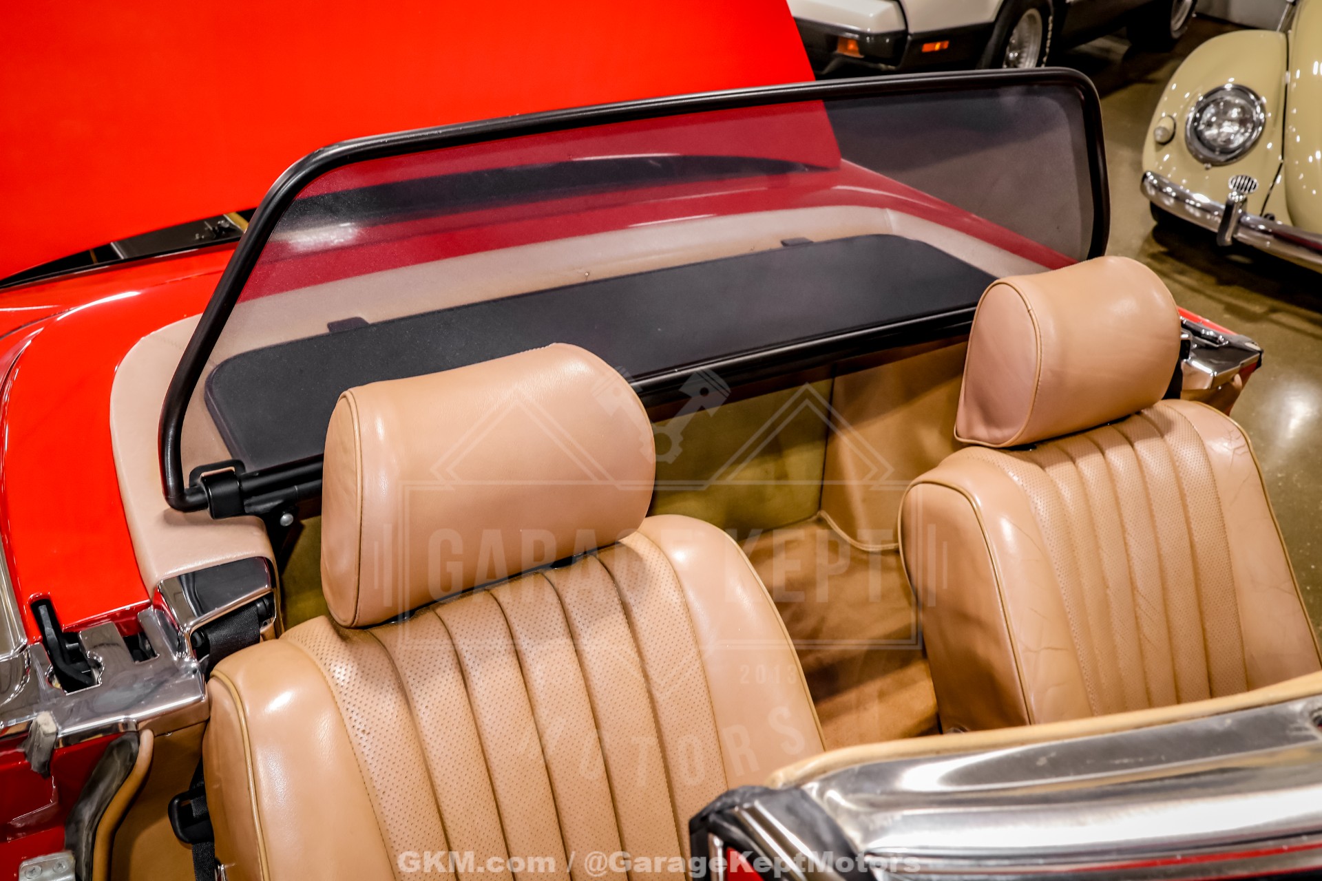 1985 Mercedes-Benz 380-Class 105