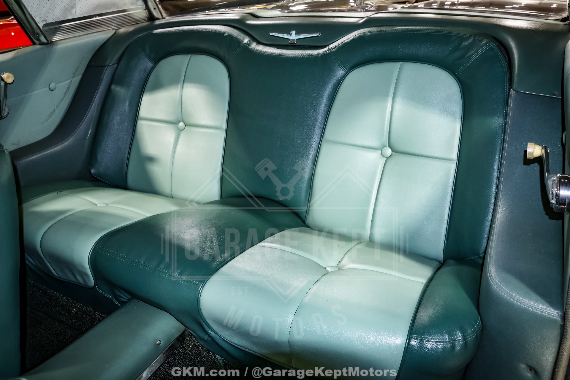 1960 Ford Thunderbird 109
