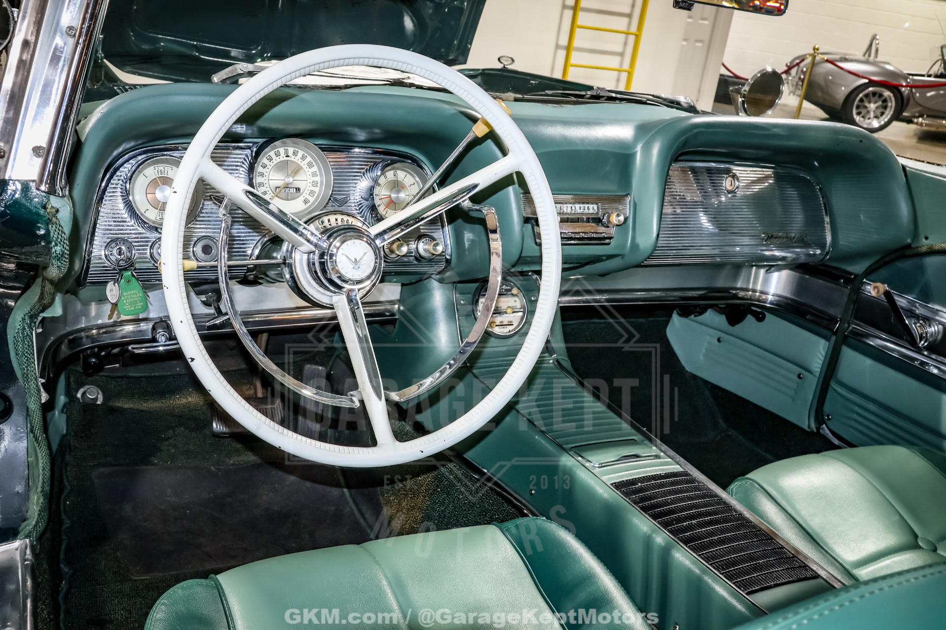 1960 Ford Thunderbird 115