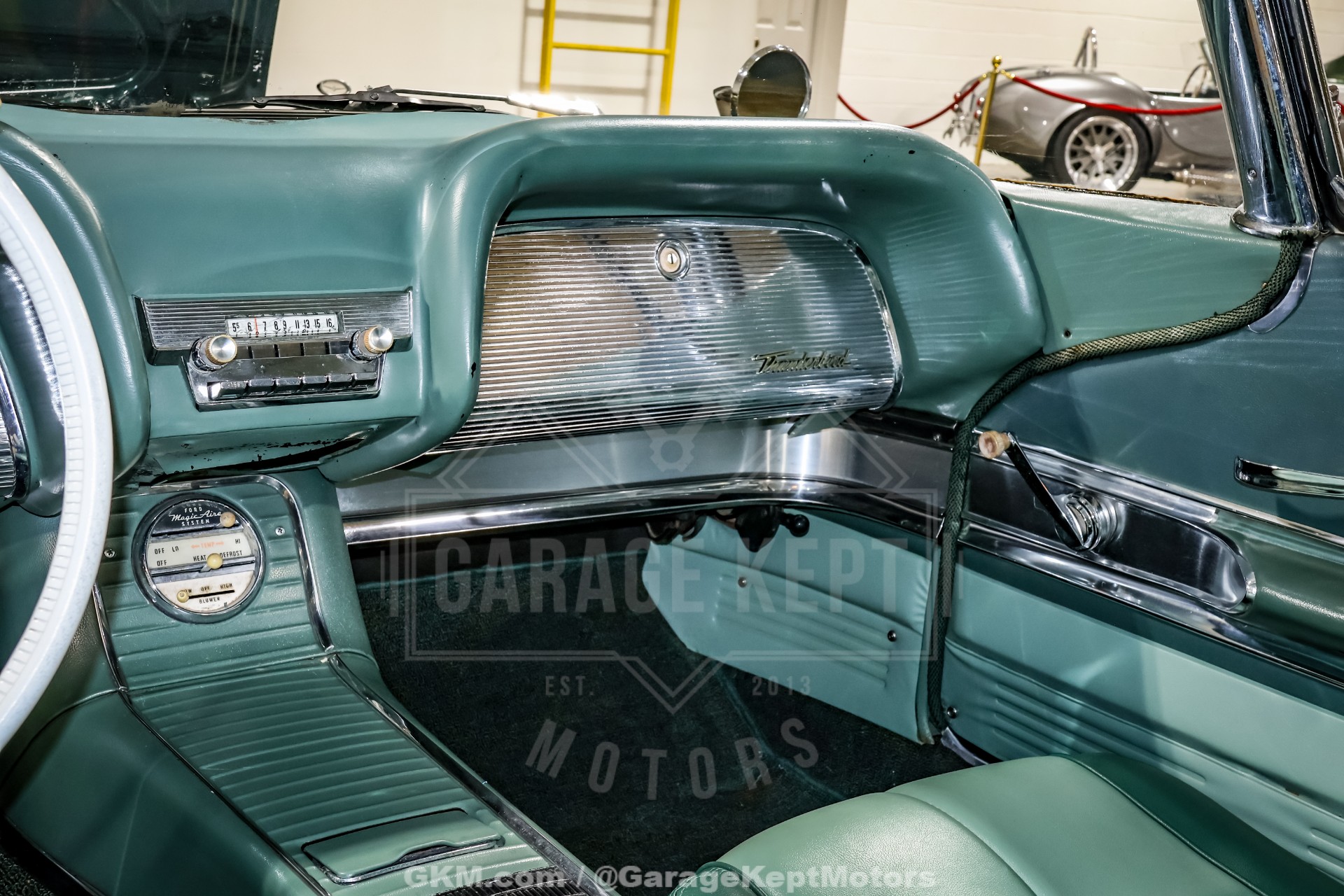 1960 Ford Thunderbird 117