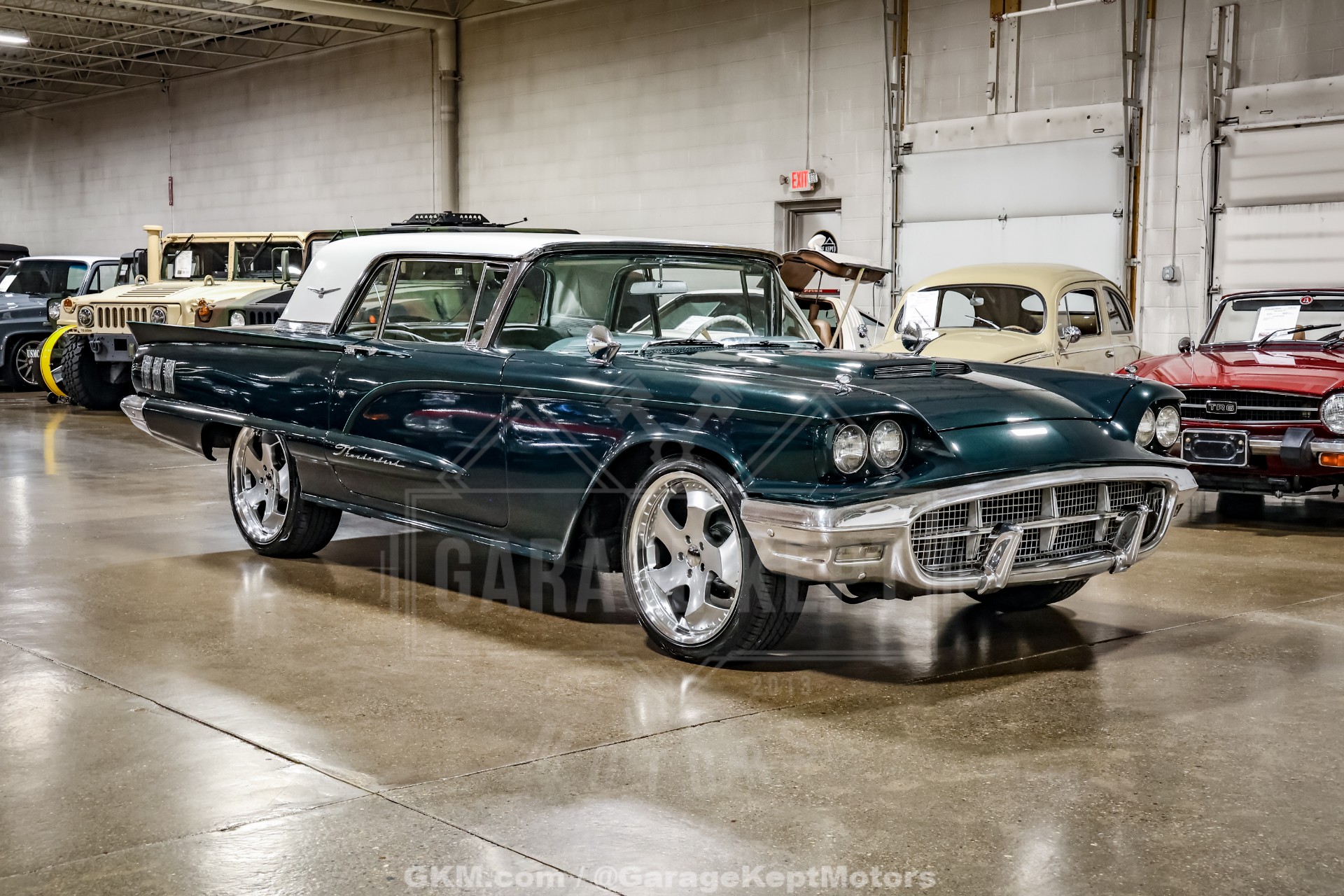 1960 Ford Thunderbird 11