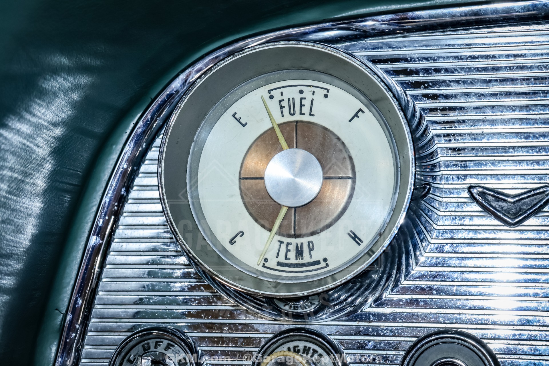 1960 Ford Thunderbird 121