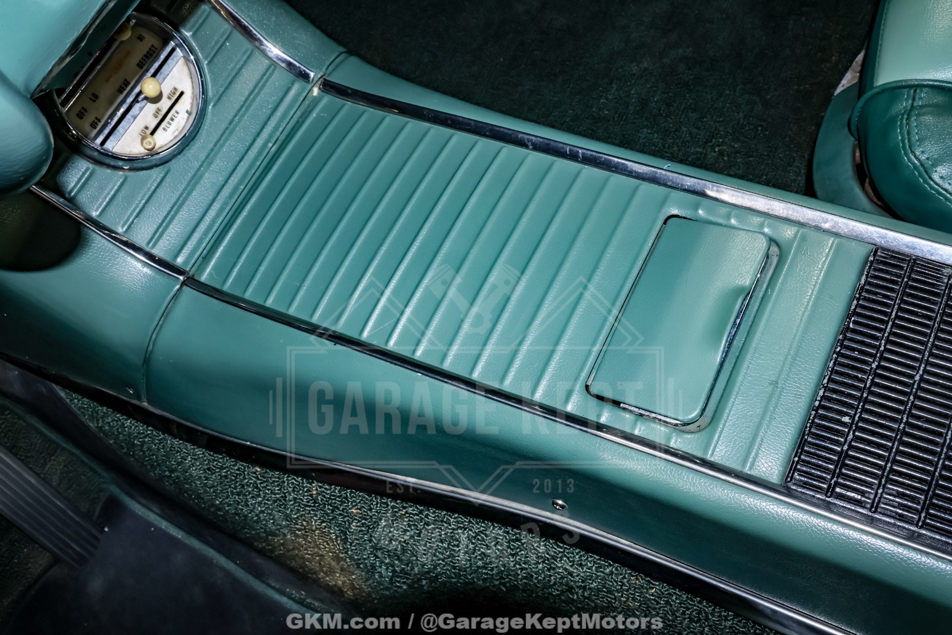 1960 Ford Thunderbird 133