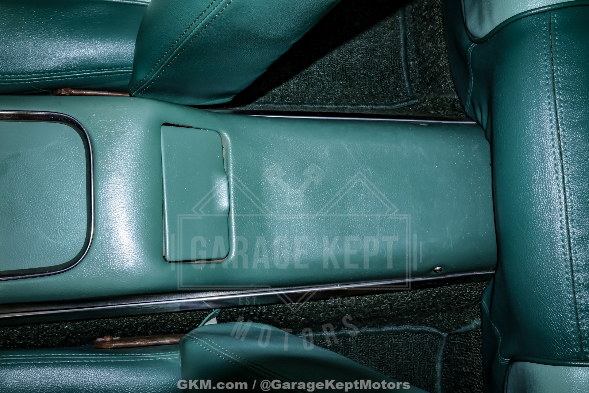1960 Ford Thunderbird 136