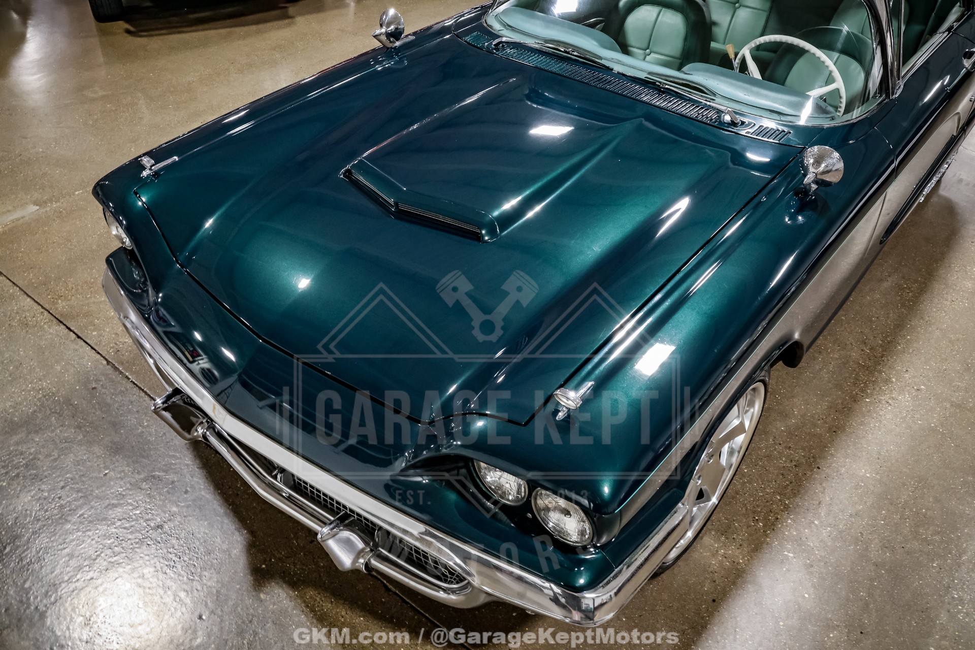 1960 Ford Thunderbird 23