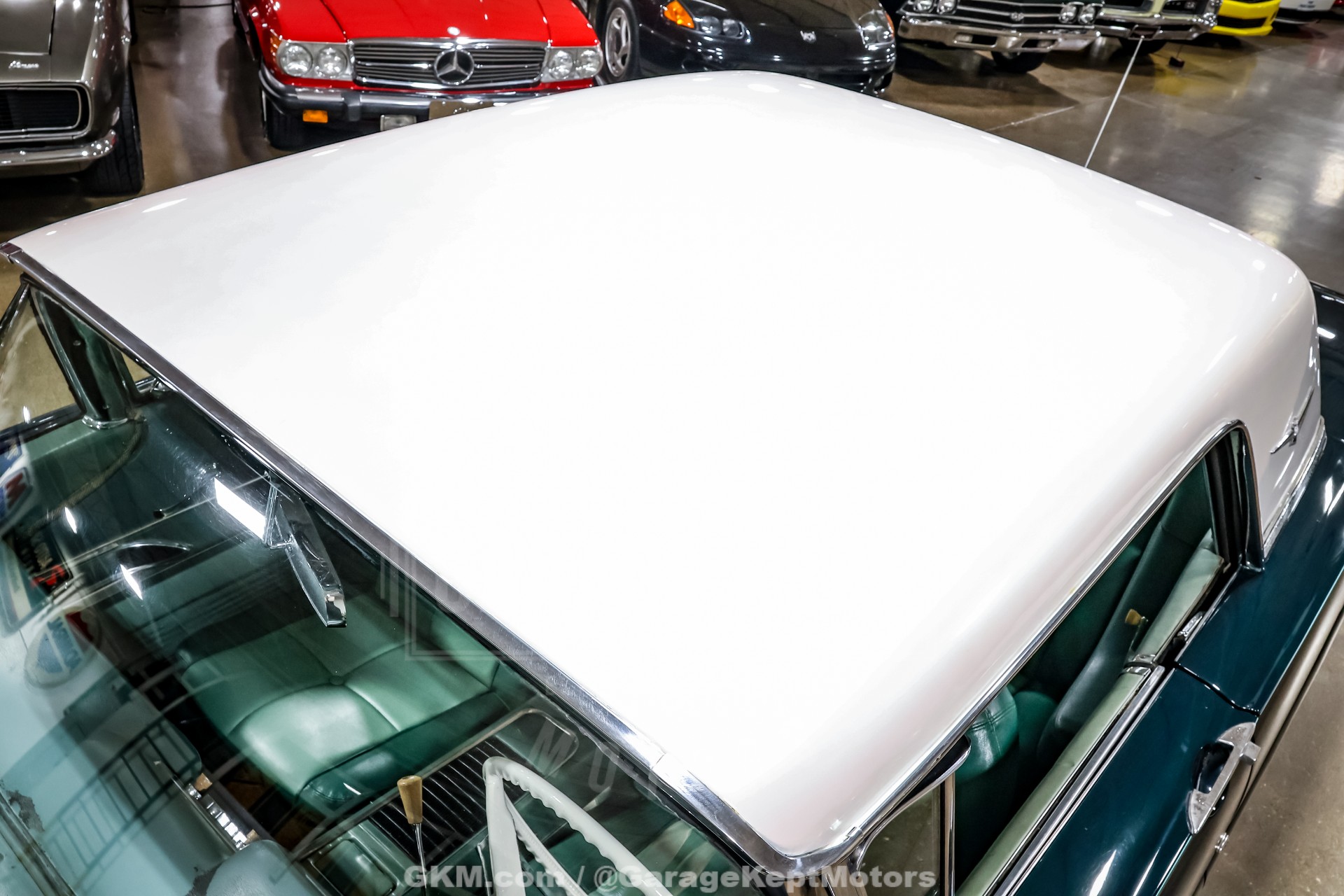 1960 Ford Thunderbird 26