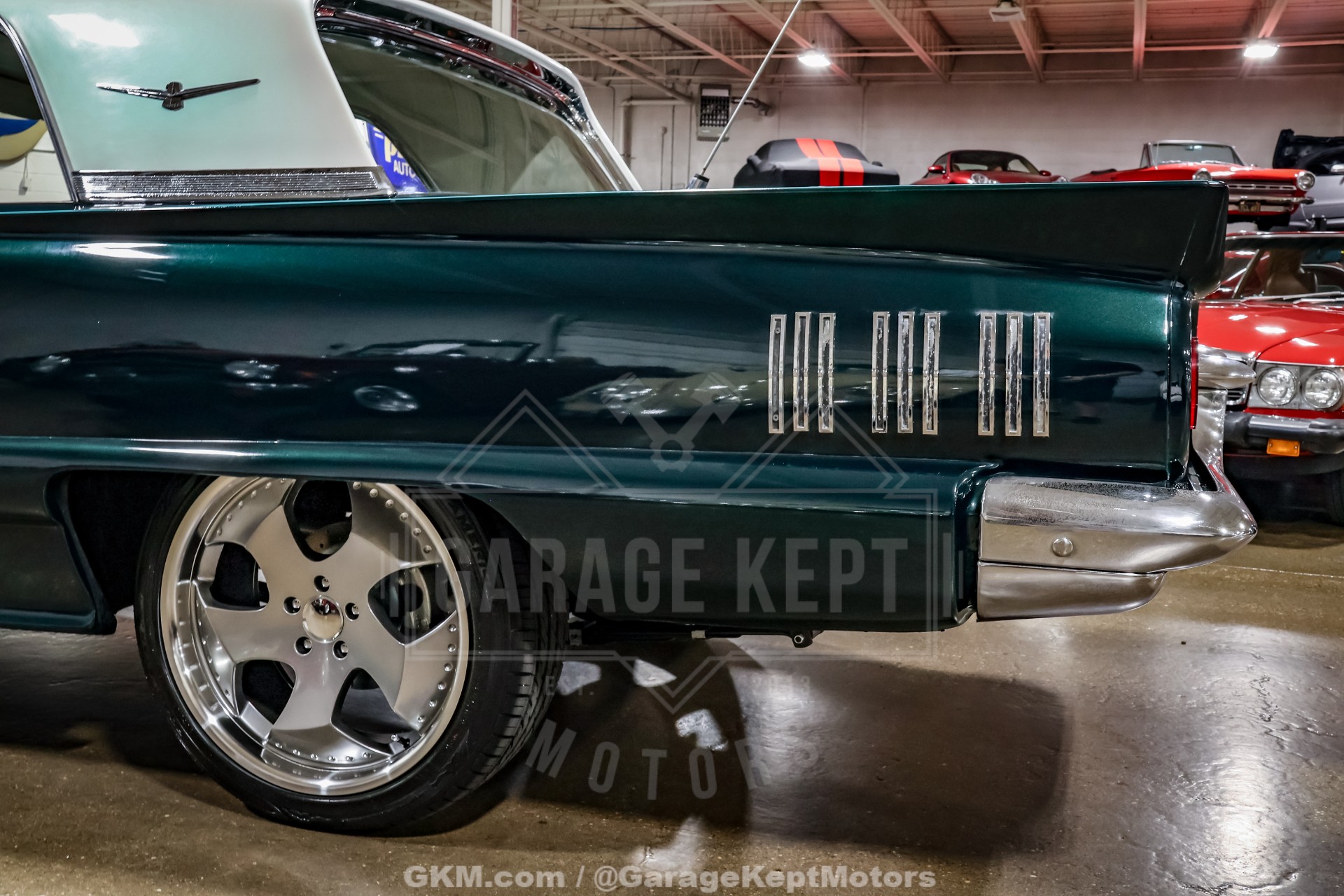 1960 Ford Thunderbird 36