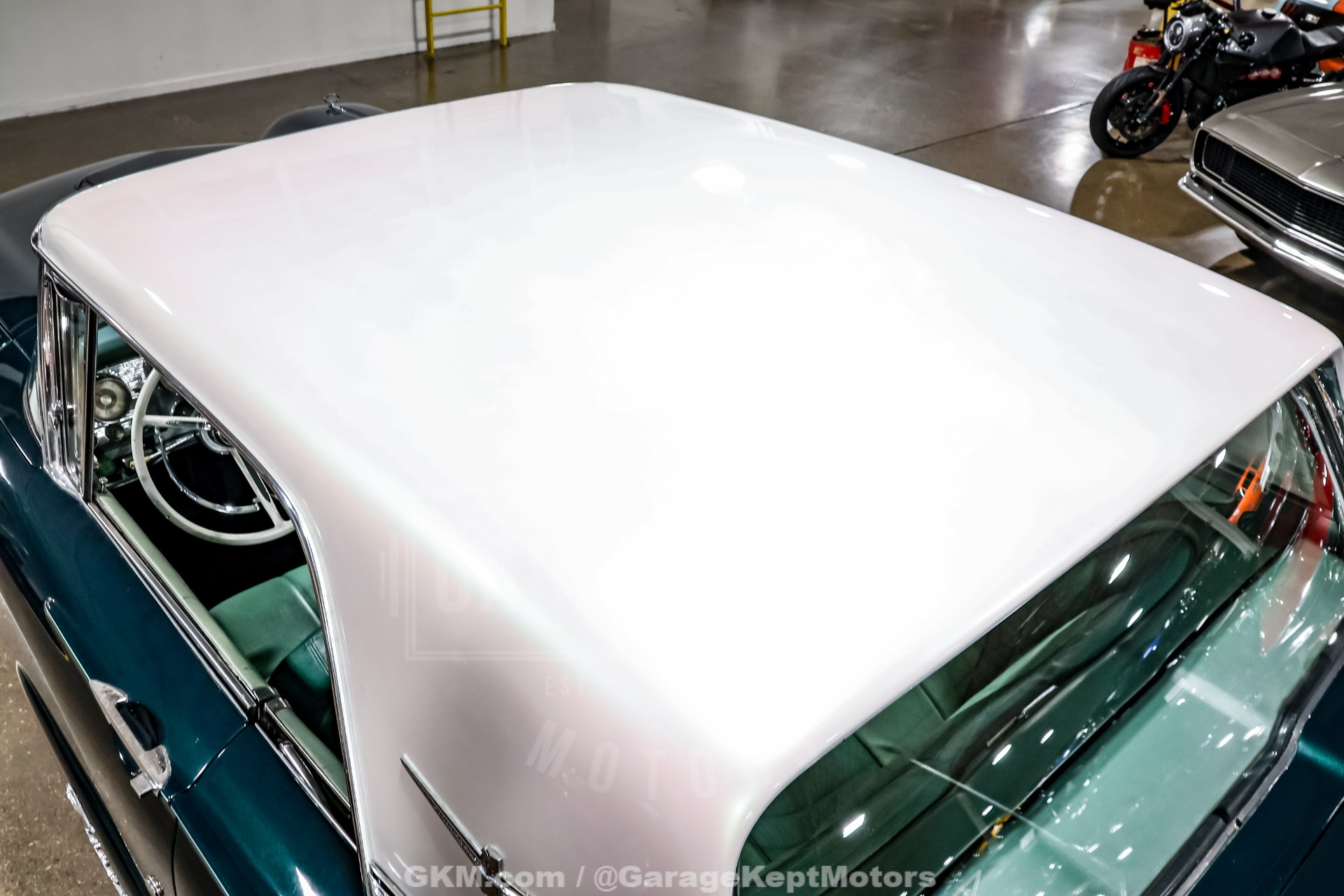 1960 Ford Thunderbird 40