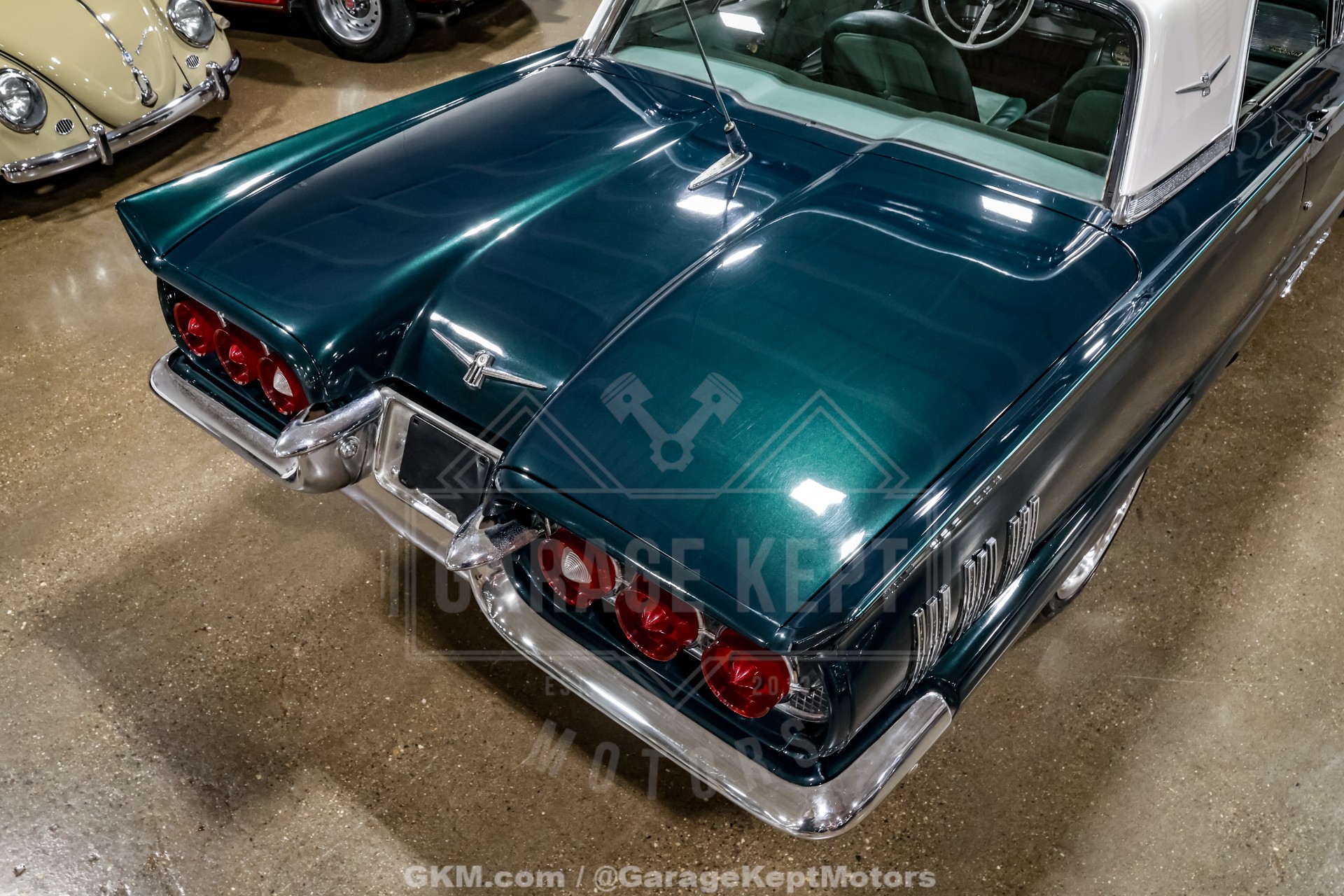 1960 Ford Thunderbird 46