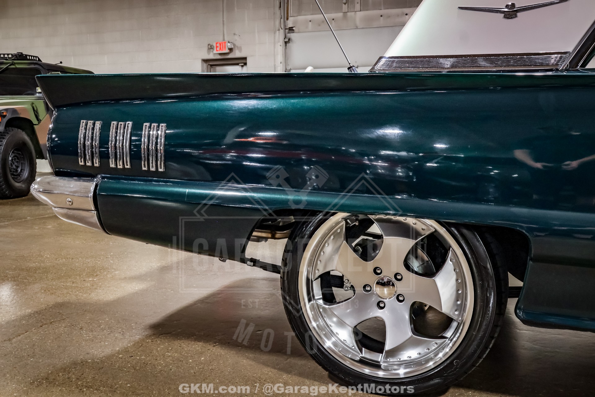 1960 Ford Thunderbird 51