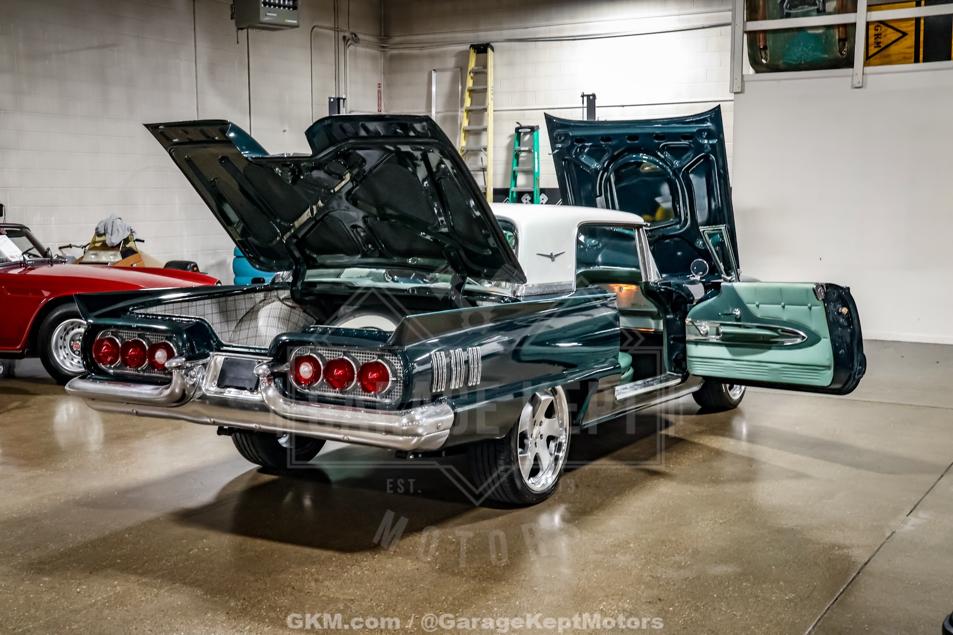 1960 Ford Thunderbird 61