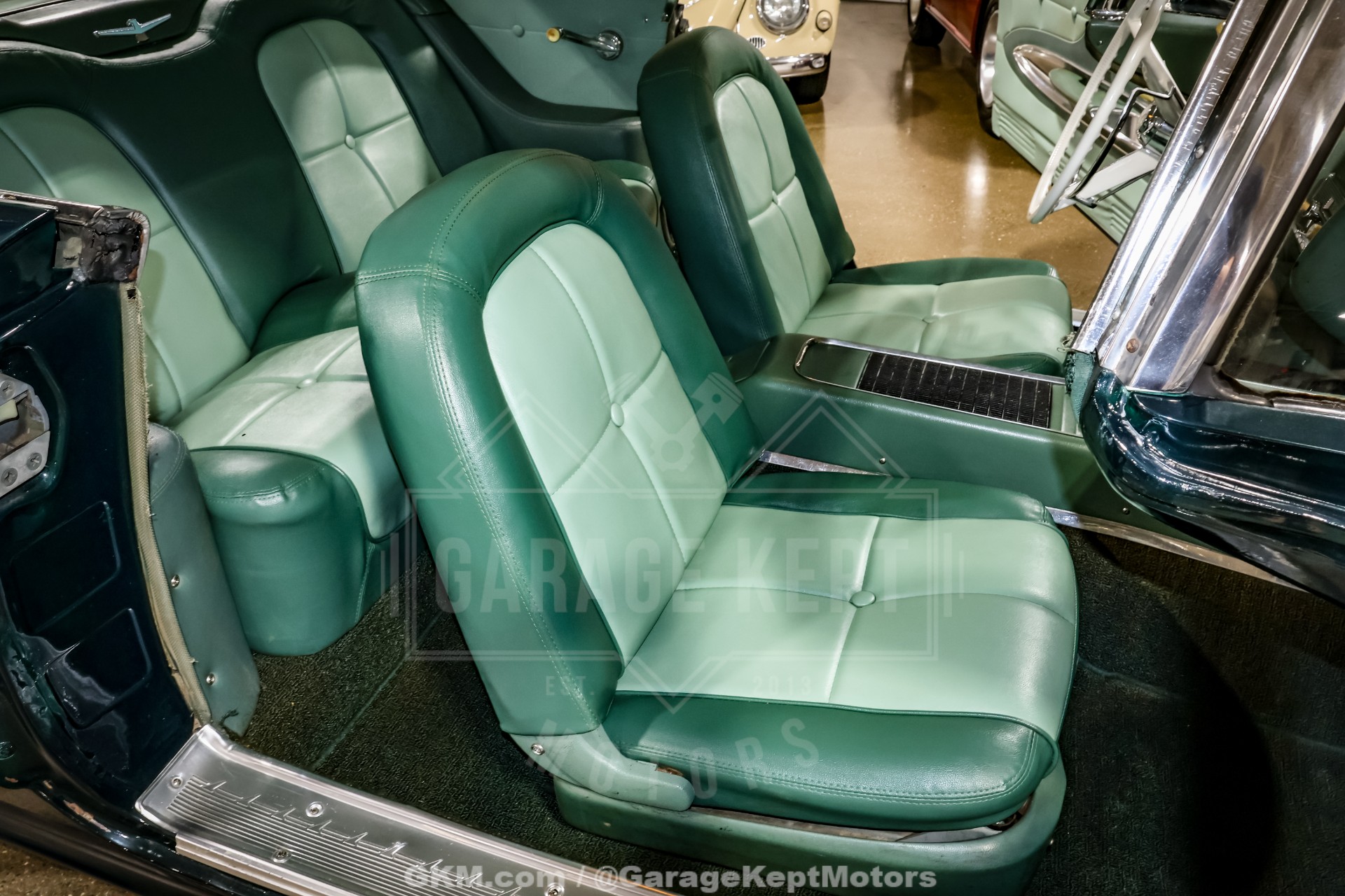 1960 Ford Thunderbird 72