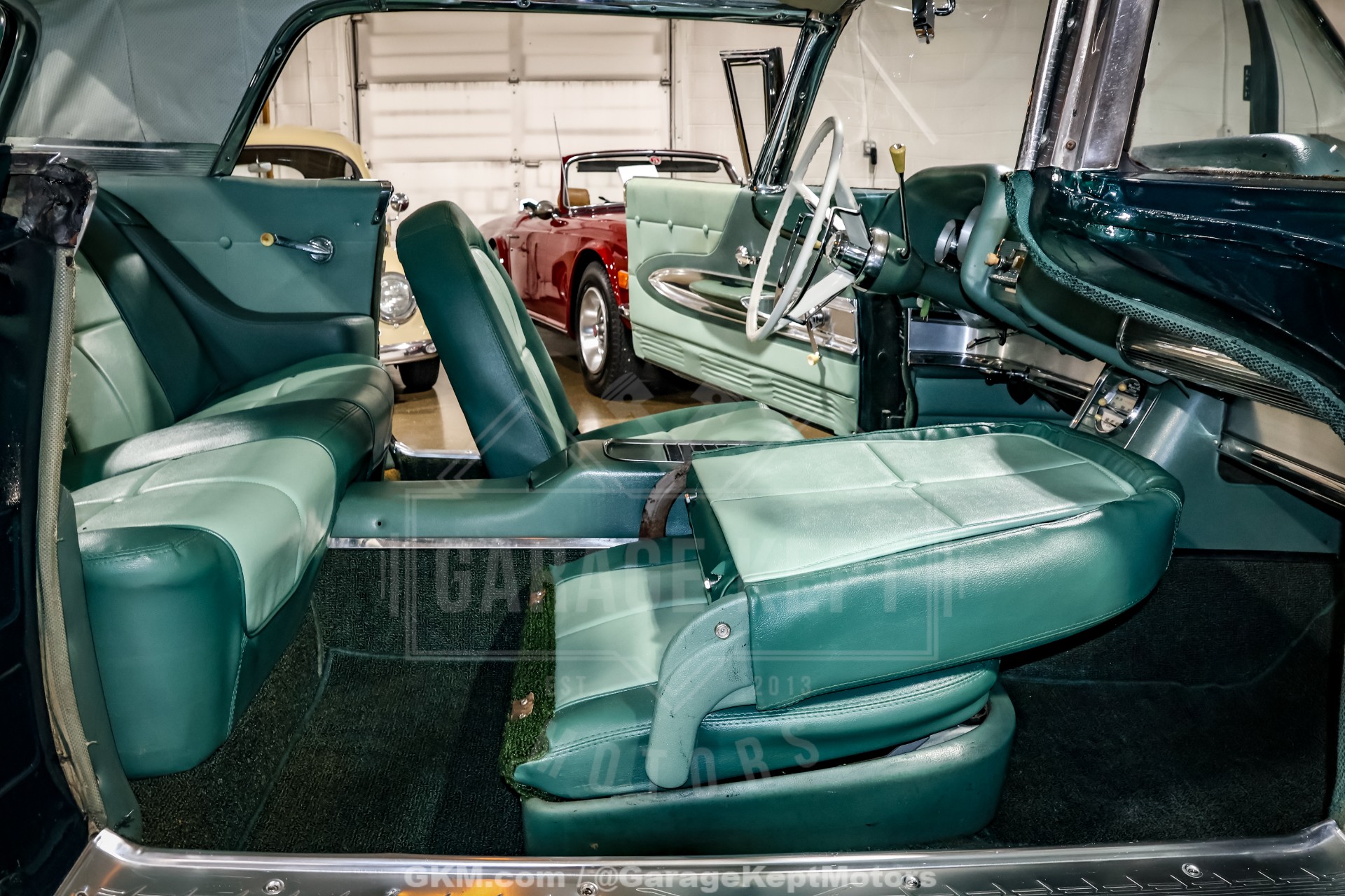 1960 Ford Thunderbird 75