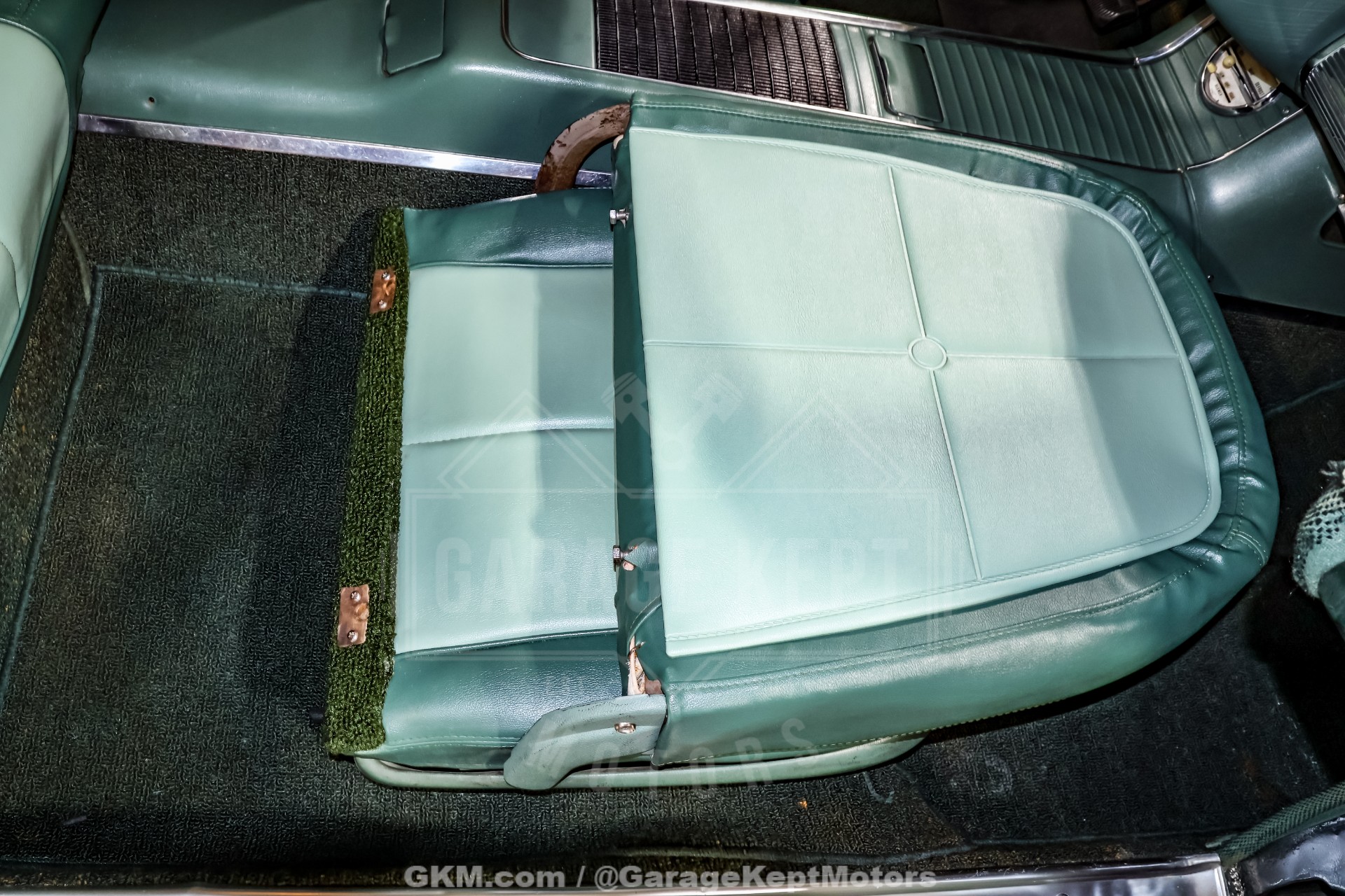 1960 Ford Thunderbird 76