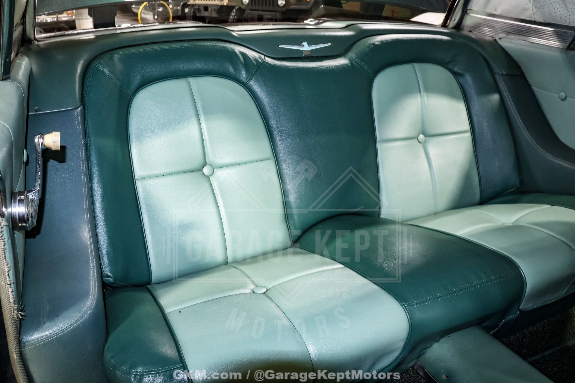 1960 Ford Thunderbird 77
