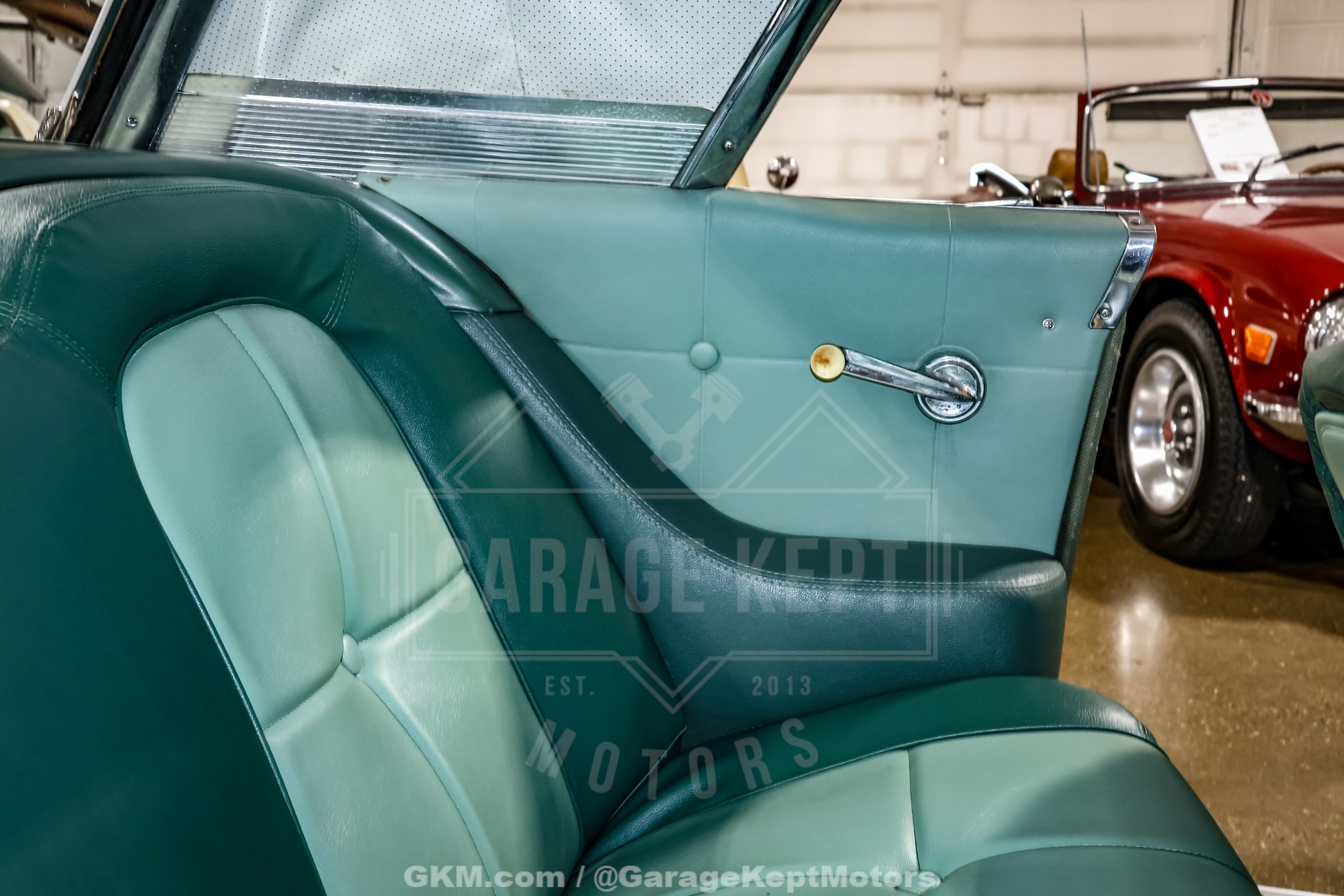 1960 Ford Thunderbird 81
