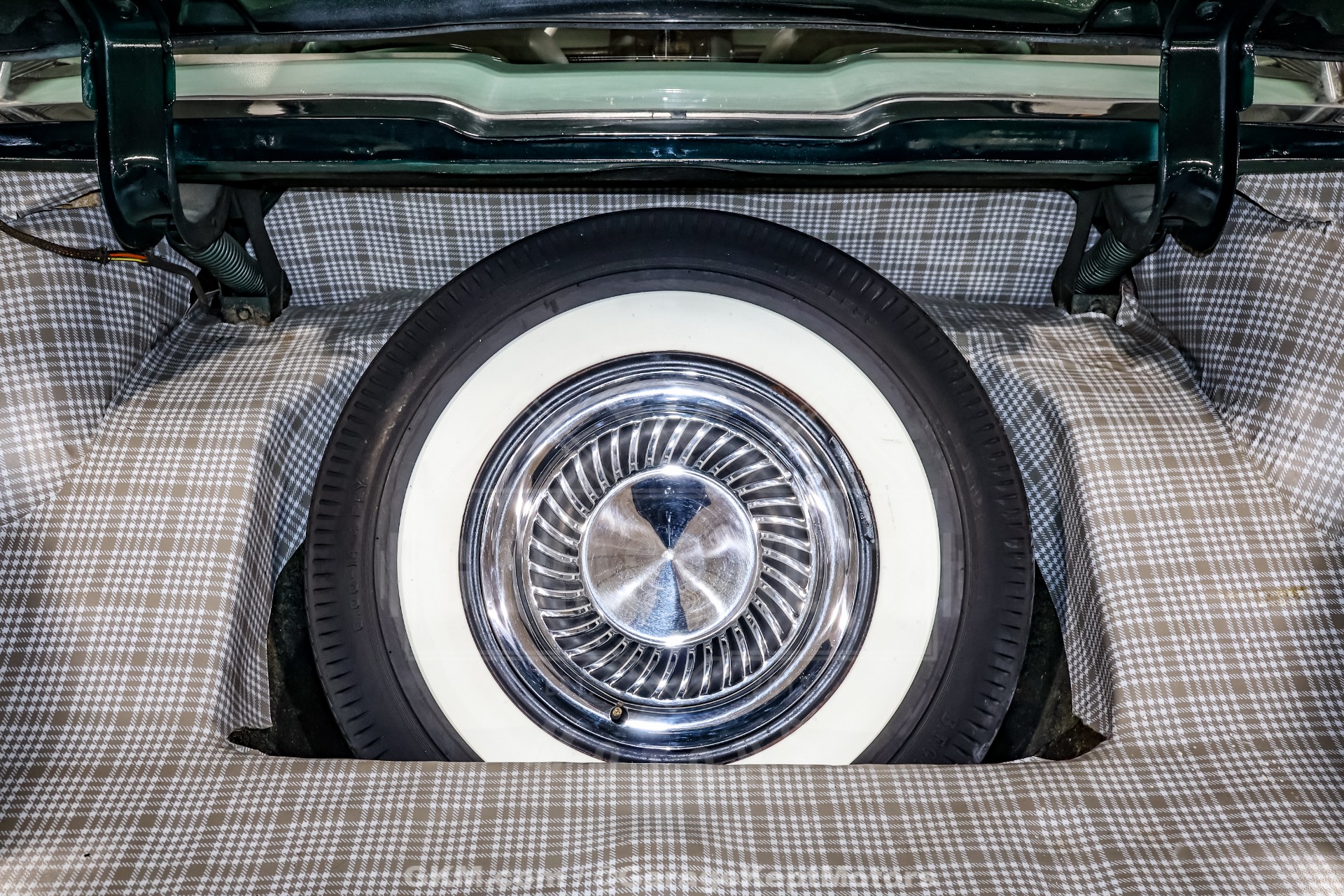 1960 Ford Thunderbird 86