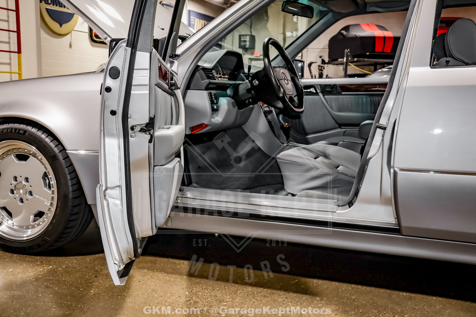 1992 Mercedes-Benz 500-Class 144