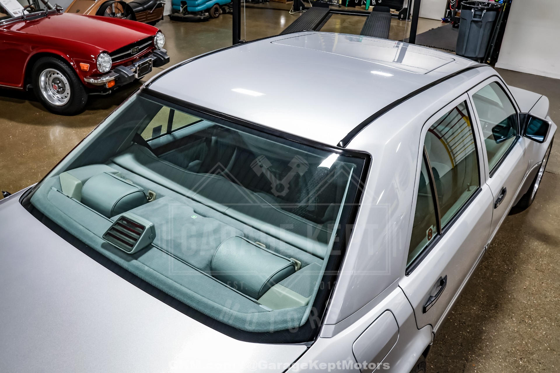 1992 Mercedes-Benz 500-Class 58