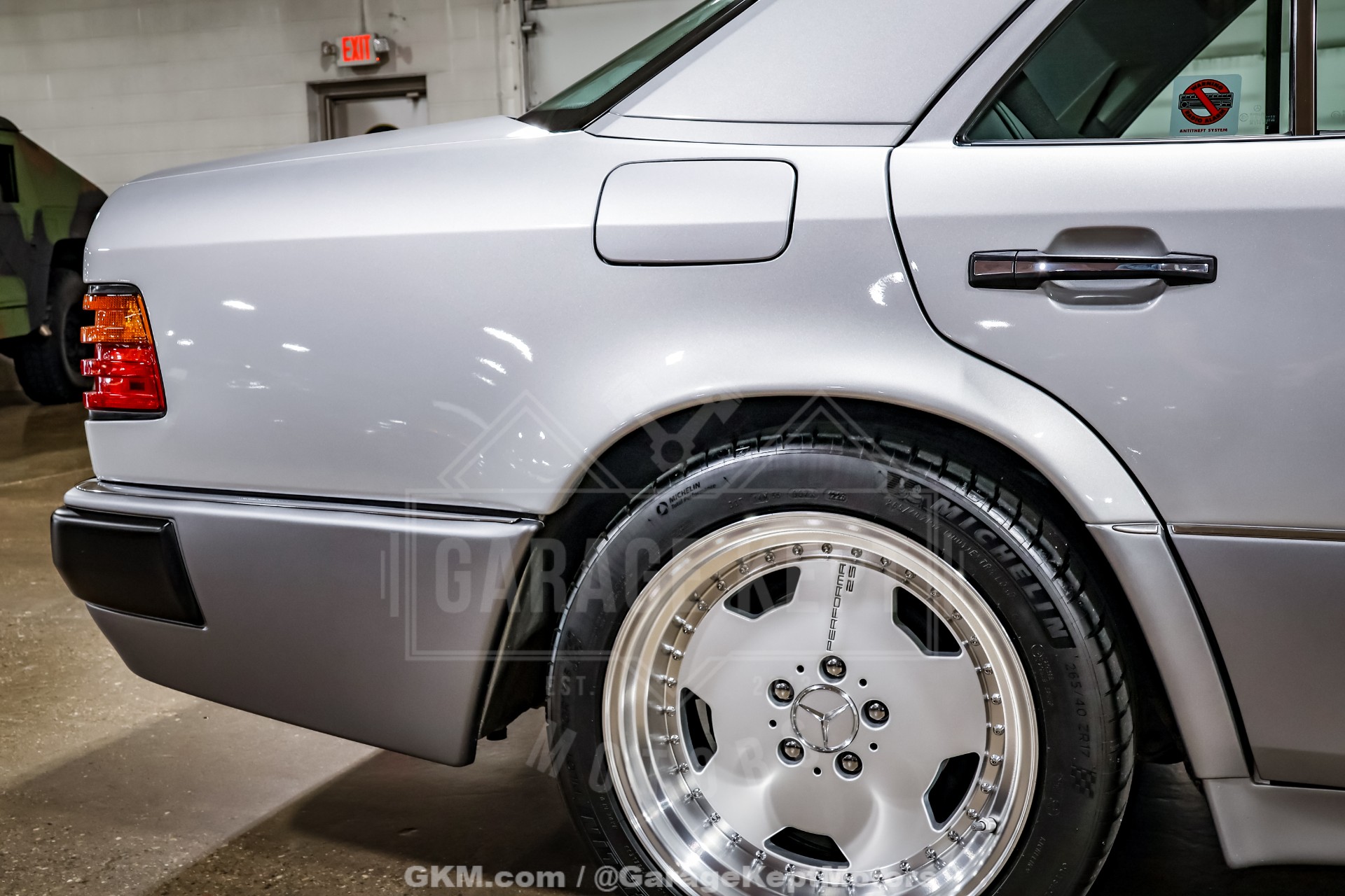 1992 Mercedes-Benz 500-Class 61