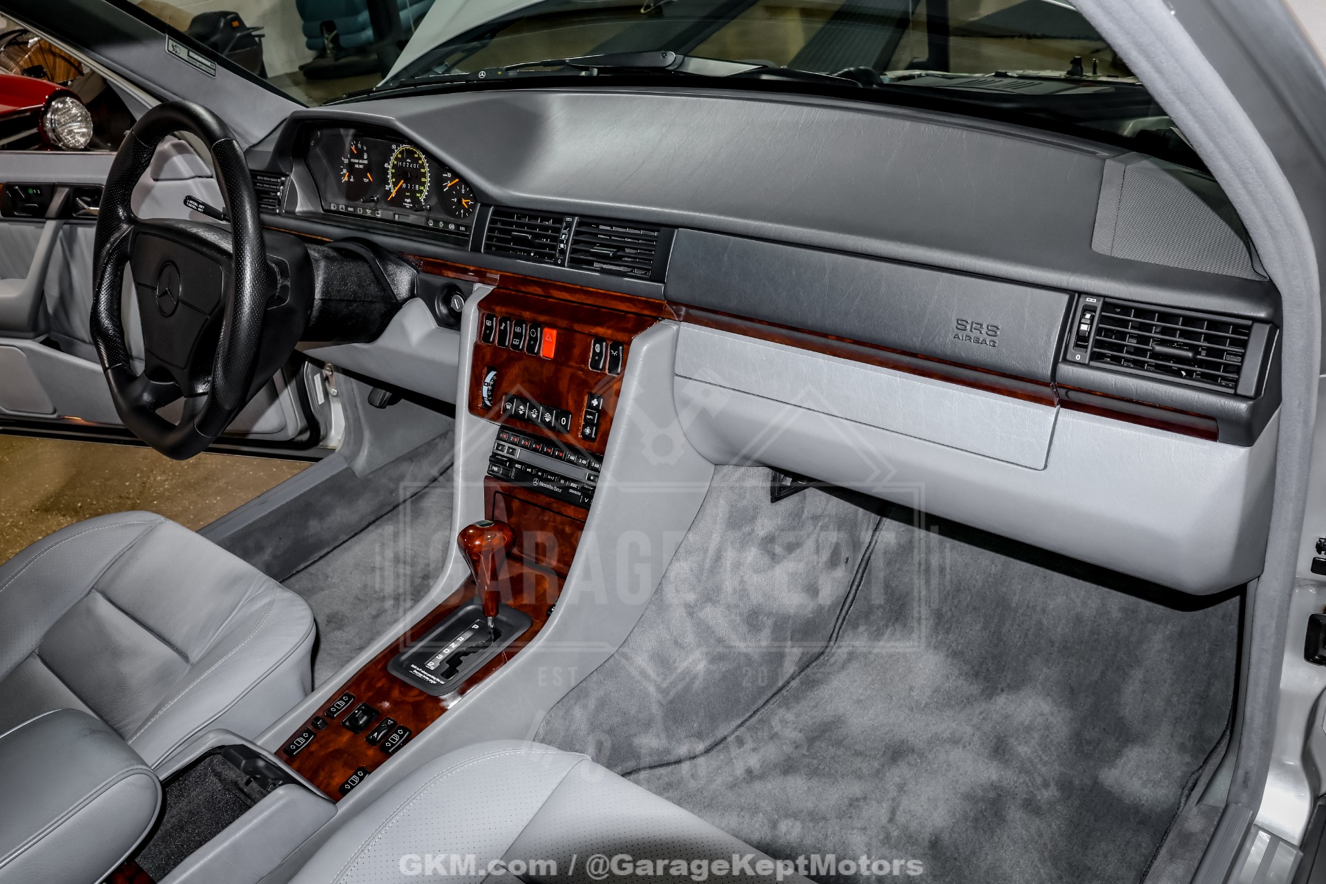1992 Mercedes-Benz 500-Class 87