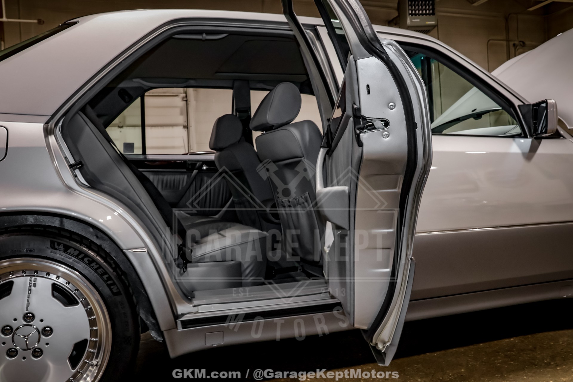 1992 Mercedes-Benz 500-Class 92