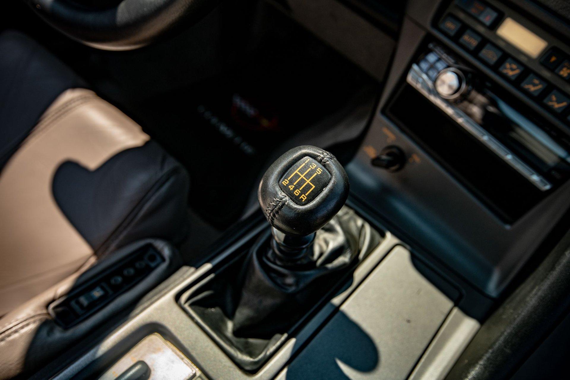 1990 Chevrolet Corvette ZR-1 14