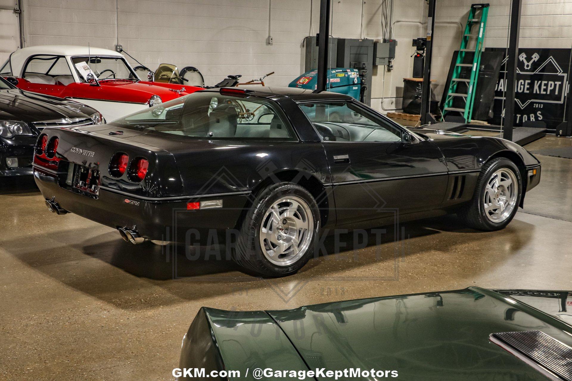 1990 Chevrolet Corvette ZR-1 26