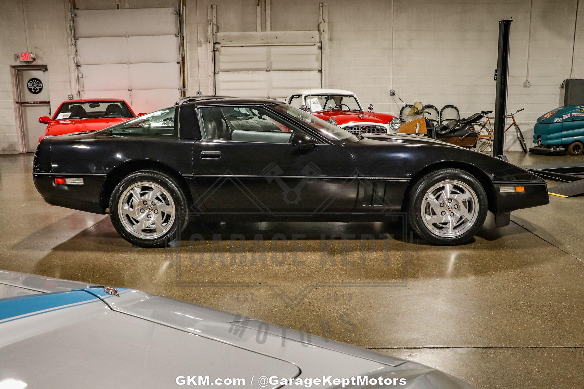 1990 Chevrolet Corvette ZR-1 28
