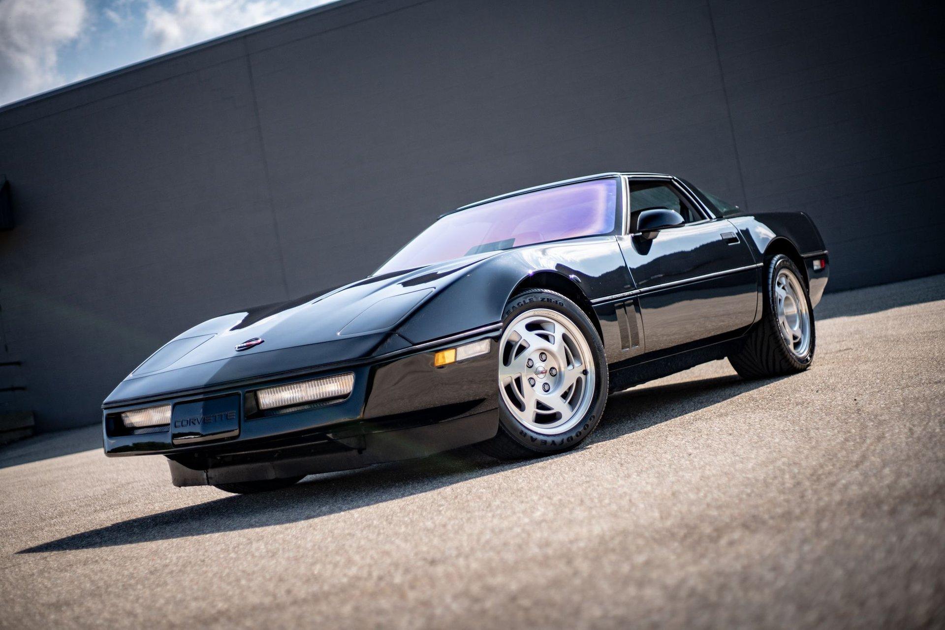 1990 Chevrolet Corvette ZR-1 3