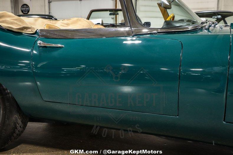 1964 Jaguar E-Type Roadster 104