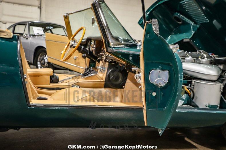 1964 Jaguar E-Type Roadster 112