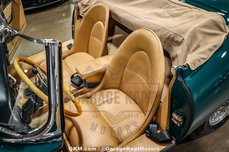 1964 Jaguar E-Type Roadster 129