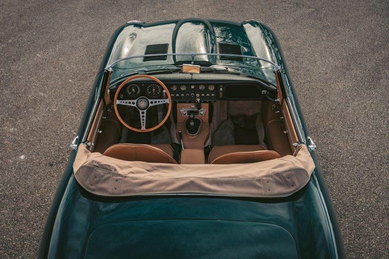1964 Jaguar E-Type Roadster 16