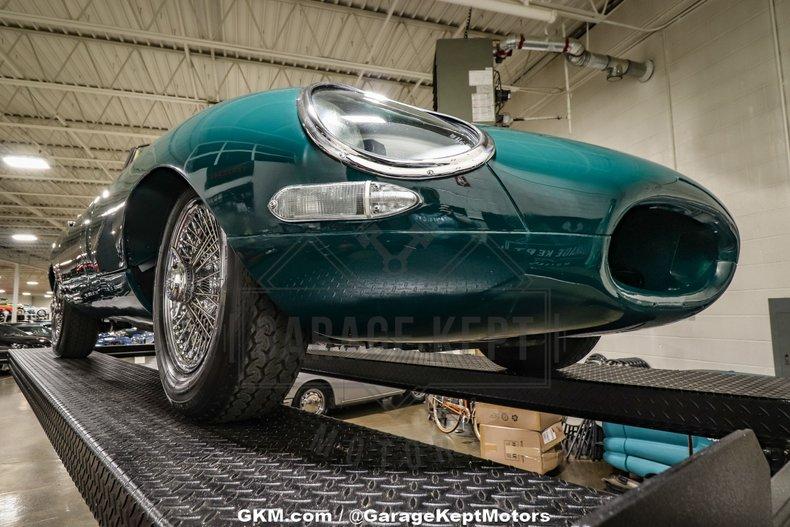 1964 Jaguar E-Type Roadster 171