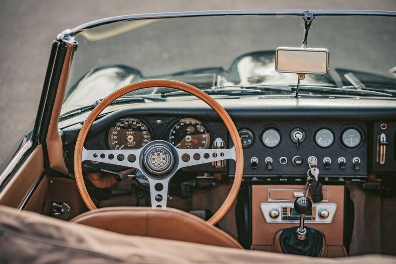 1964 Jaguar E-Type Roadster 19