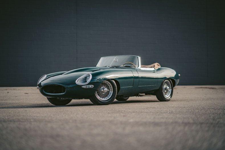 1964 Jaguar E-Type Roadster 3
