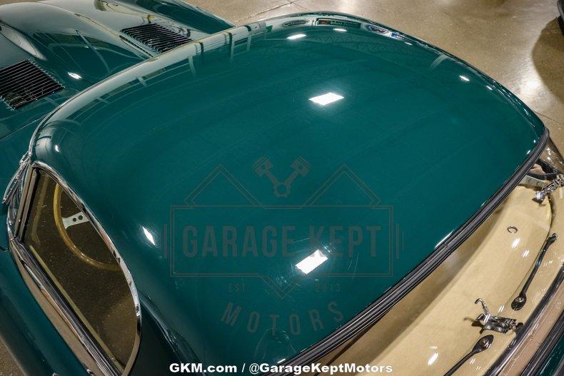 1964 Jaguar E-Type Roadster 40