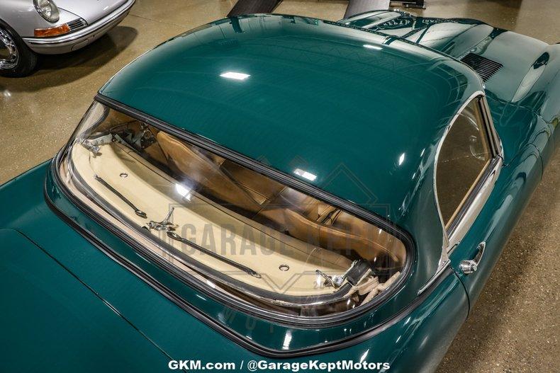 1964 Jaguar E-Type Roadster 42