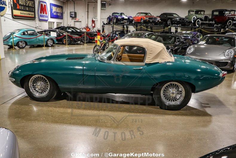 1964 Jaguar E-Type Roadster 49