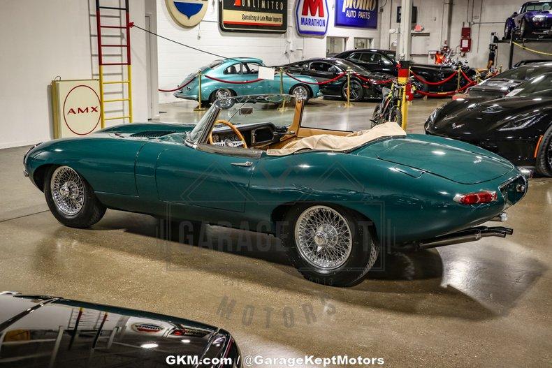 1964 Jaguar E-Type Roadster 65