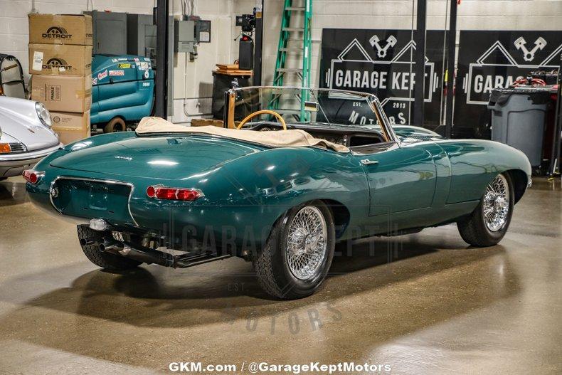1964 Jaguar E-Type Roadster 67