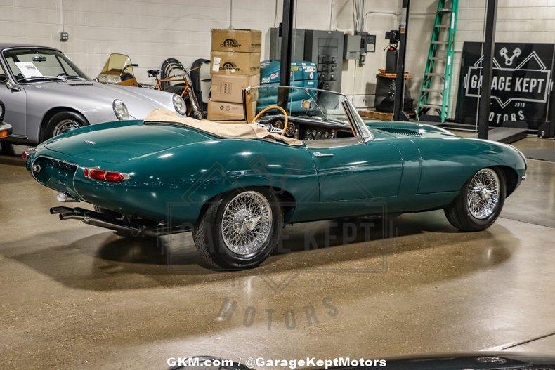 1964 Jaguar E-Type Roadster 68