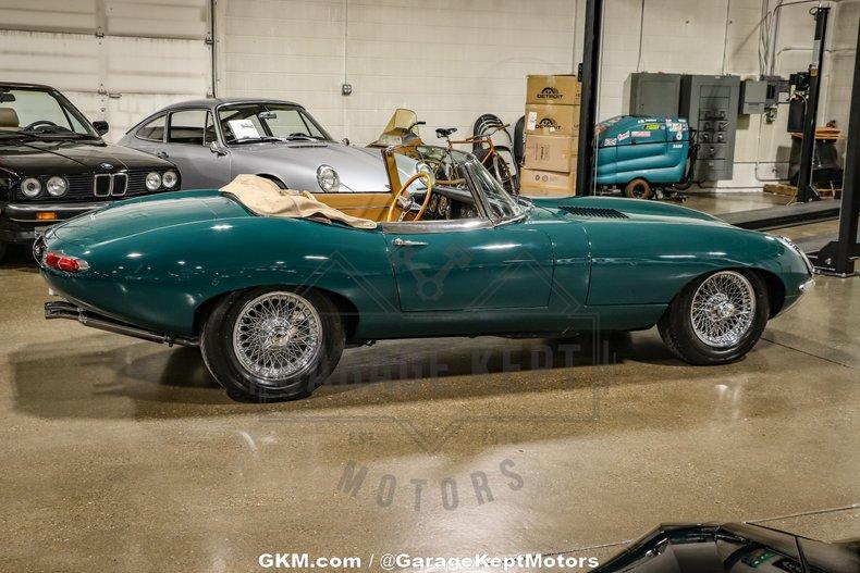 1964 Jaguar E-Type Roadster 69