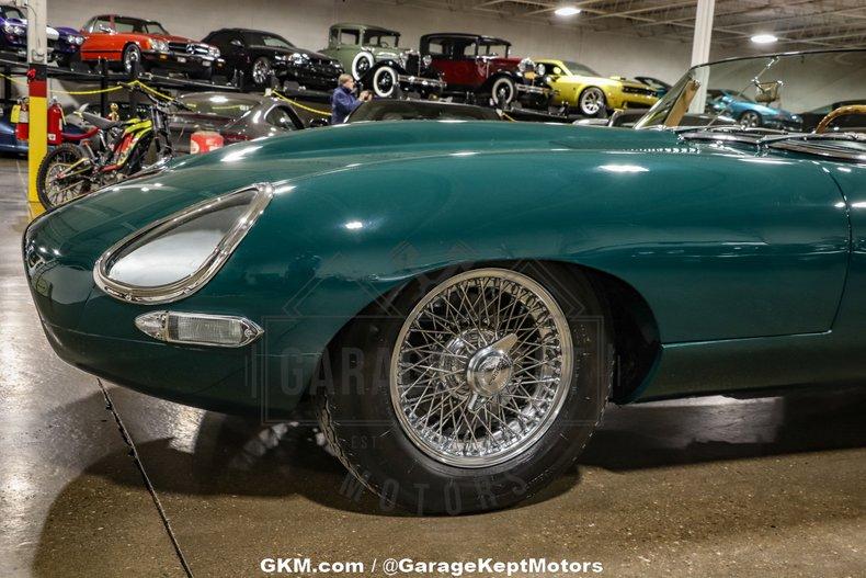 1964 Jaguar E-Type Roadster 84