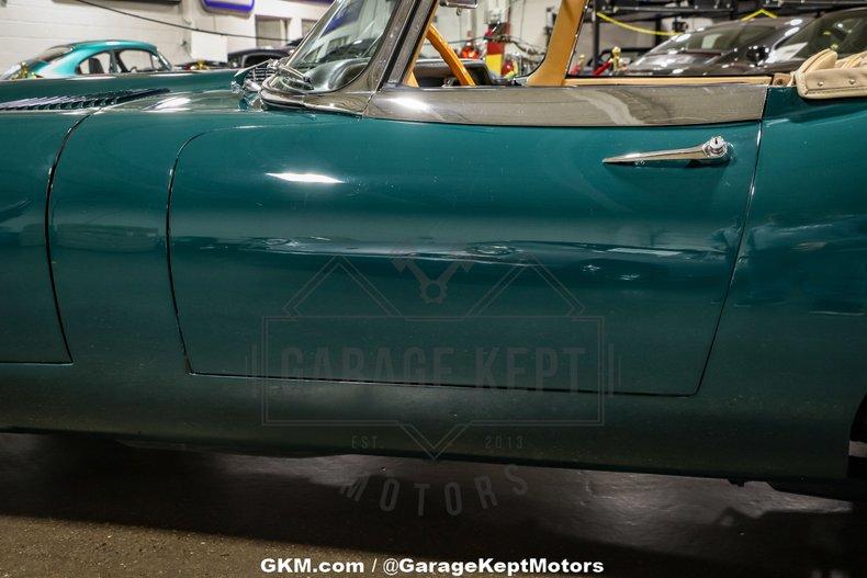 1964 Jaguar E-Type Roadster 87