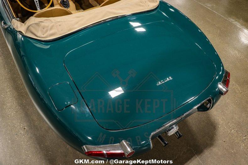1964 Jaguar E-Type Roadster 90