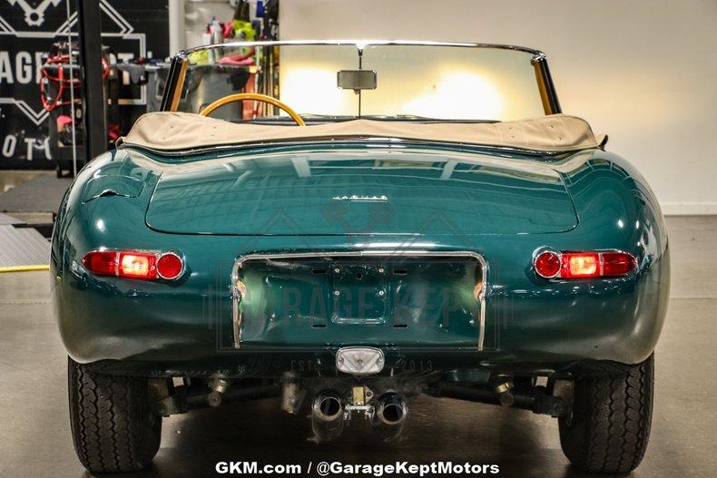 1964 Jaguar E-Type Roadster 96