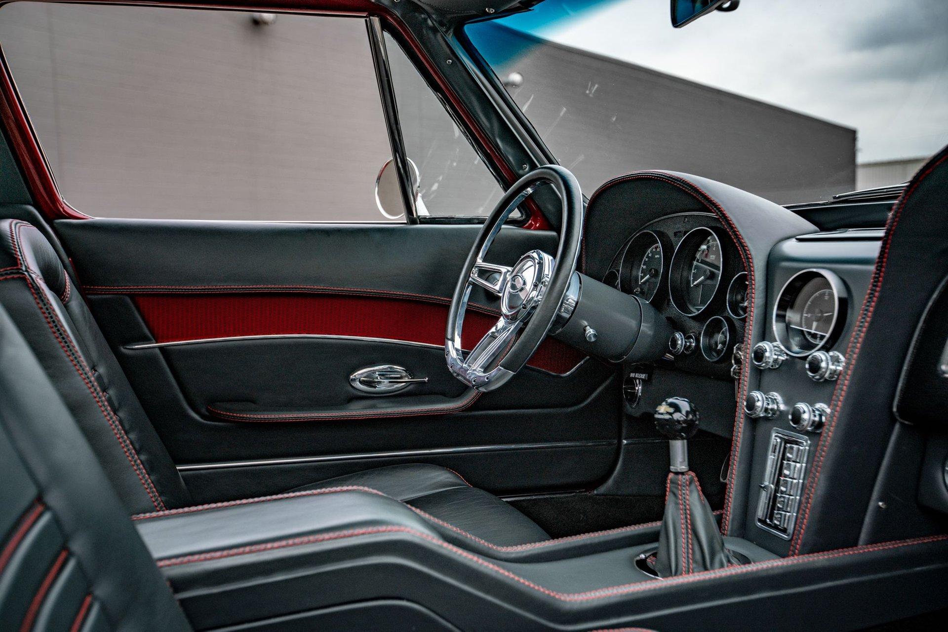1967 Chevrolet Corvette 12