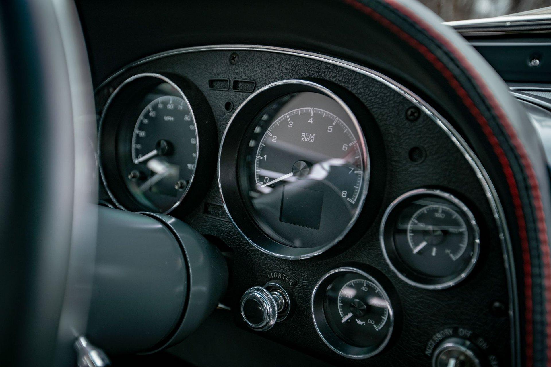 1967 Chevrolet Corvette 14